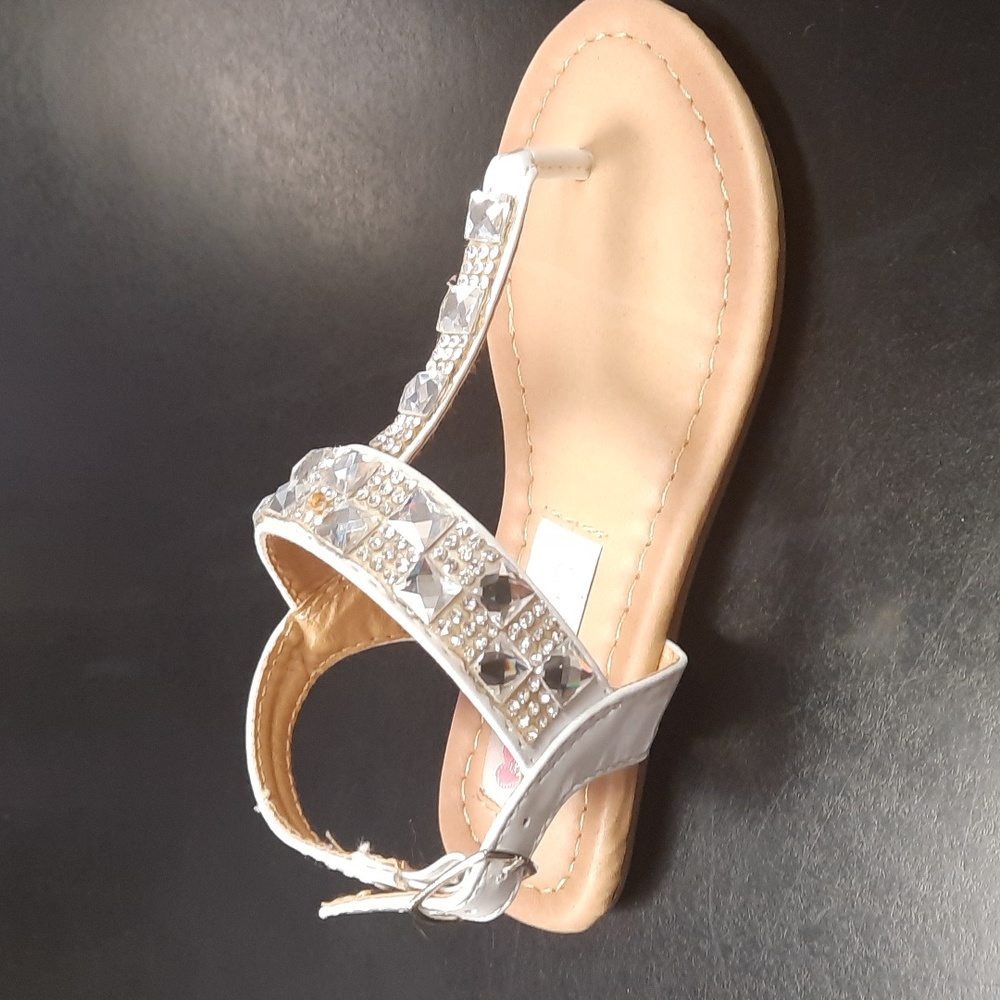 Kids sandals